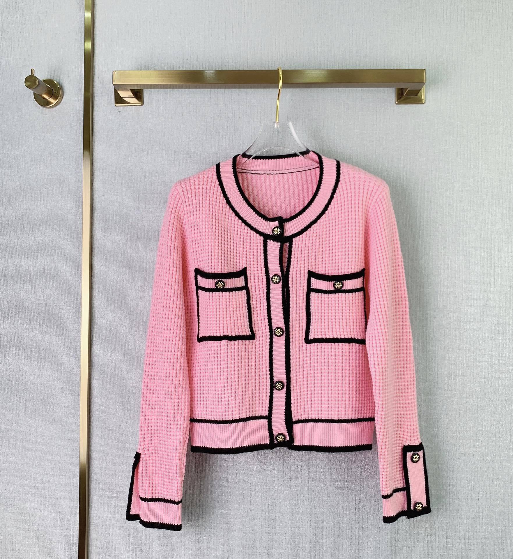 Temperament Fashion Design Sense Knitted Cardigan Niche Style Sweater Women eprolo