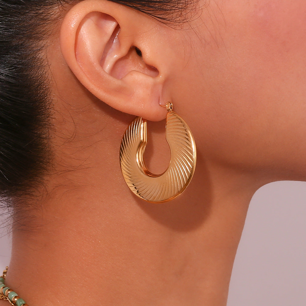 European and American fashion exaggerated niche design earrings eprolo